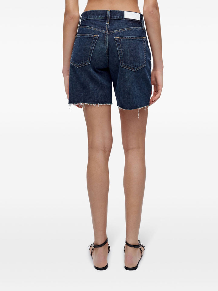 Quần short cắt ngắn kiểu Boyfriend