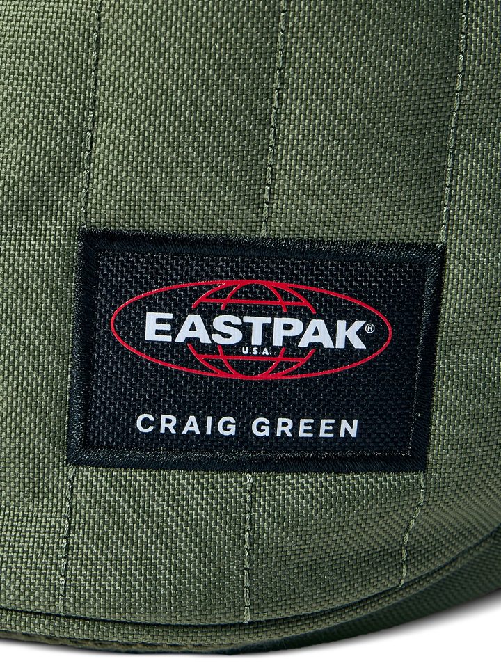 Eastpak X Túi đeo hông chần bông