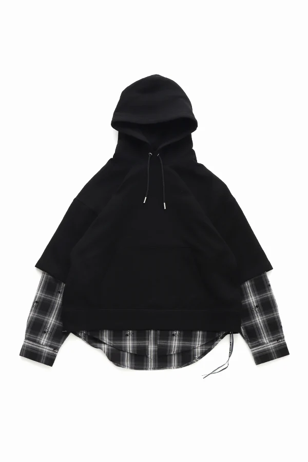Áo hoodie dáng boxy nhiều lớp