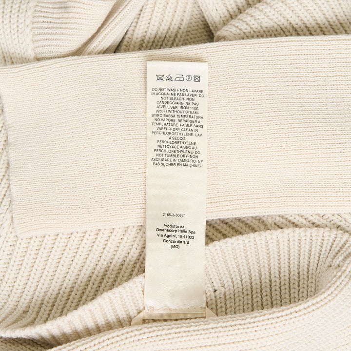 Áo len cổ trễ tay dài