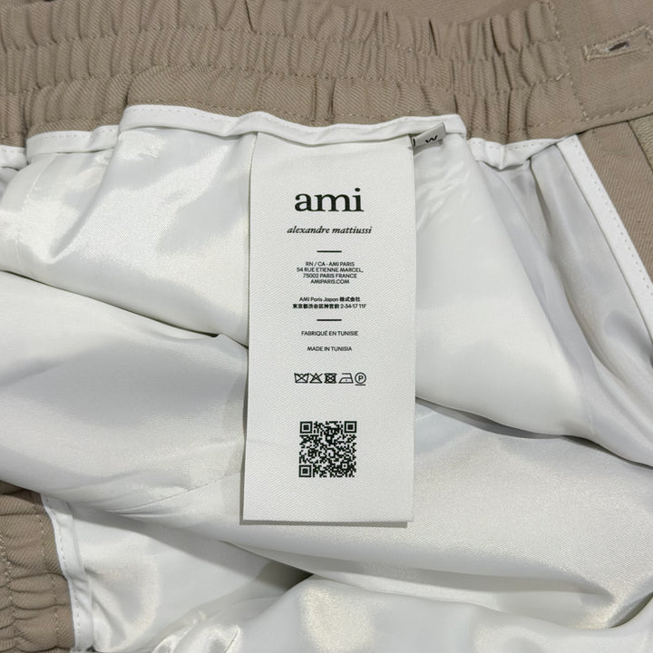 Quần có thun ở eo