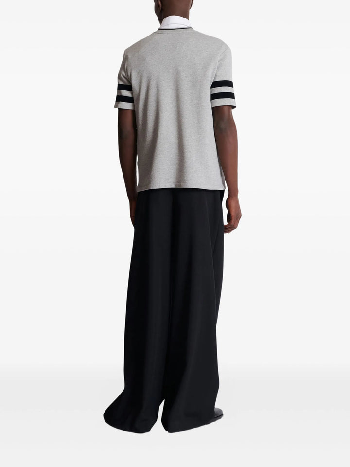 Áo thun cổ V thể thao