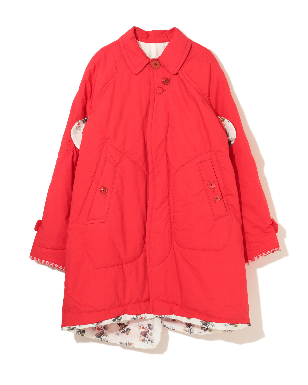 Áo khoác với lớp lót in họa tiết