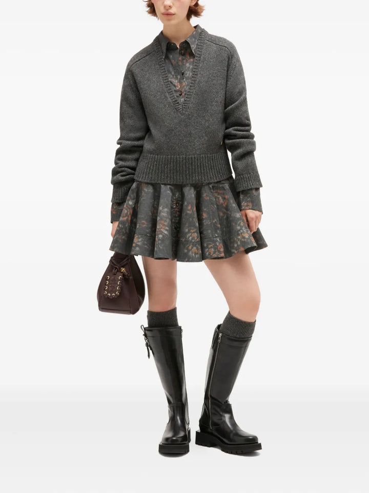 Áo cổ V sâu phối len Yak