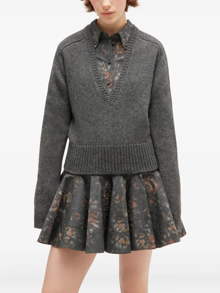 Áo cổ V sâu phối len Yak