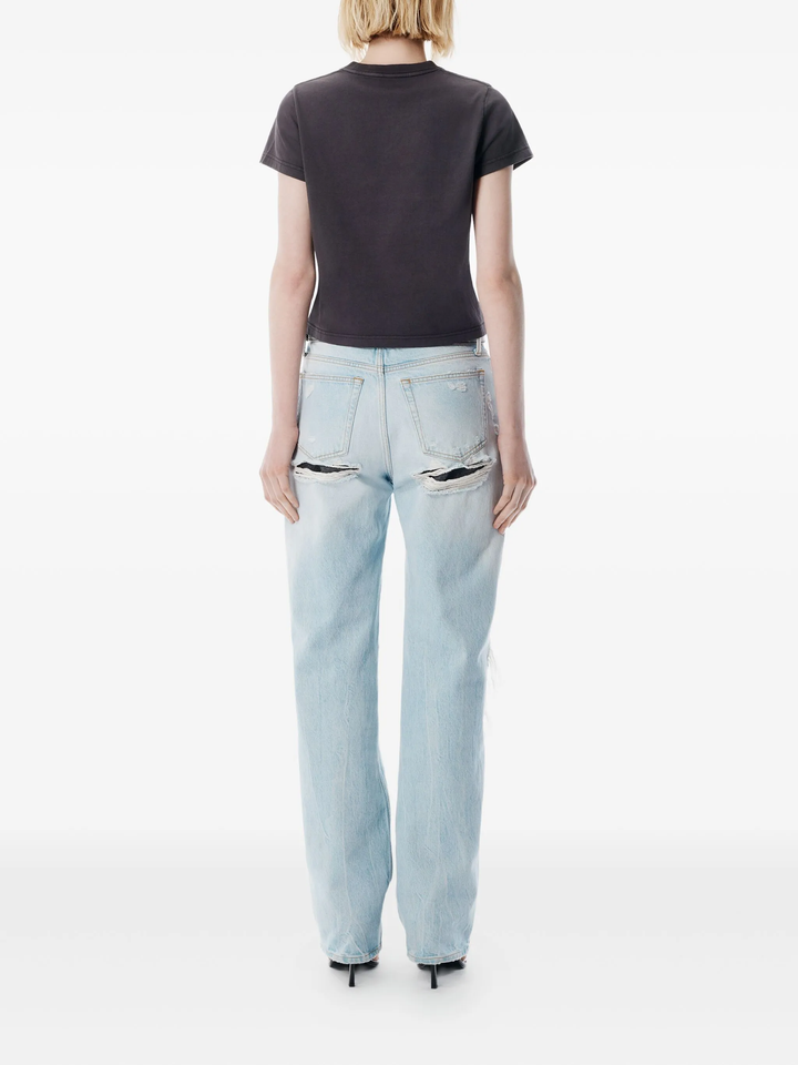 Áo thun co rút với logo thêu ngược