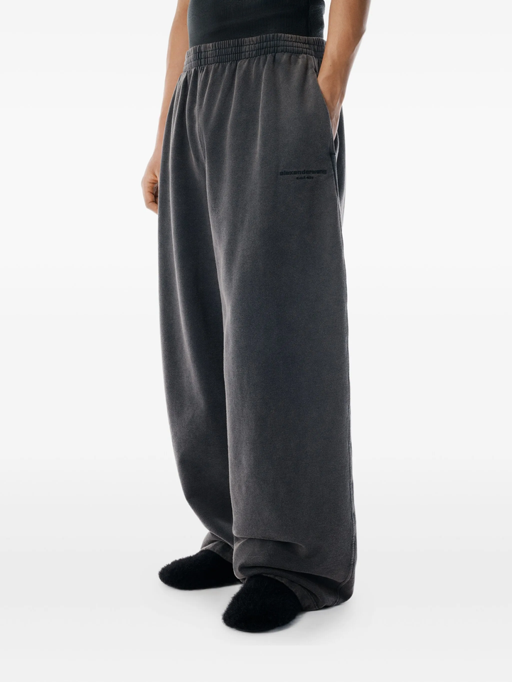 Quần jogger oversized