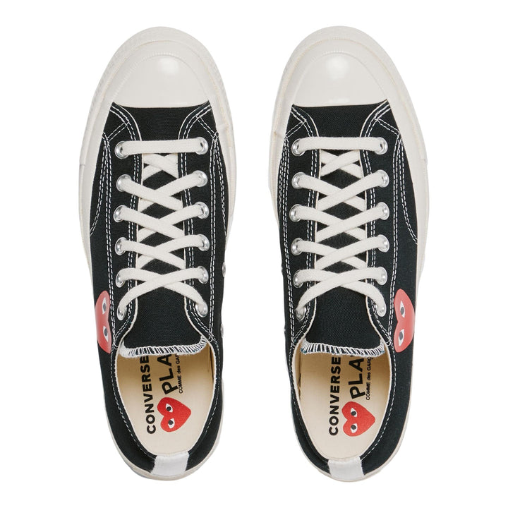 Club21 - COMME des GARCONS PLAY CONVERSE - Converse Small Red Heart Low Top Sneakers - SNEAKERS - Black