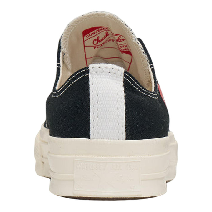 Club21 - COMME des GARCONS PLAY CONVERSE - Small Red Heart Low Top - SNEAKERS - Black