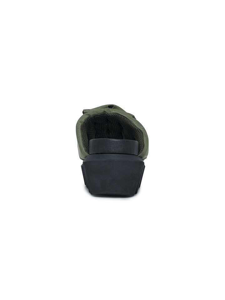 Sacai-Pockets-Slides-Khaki-3