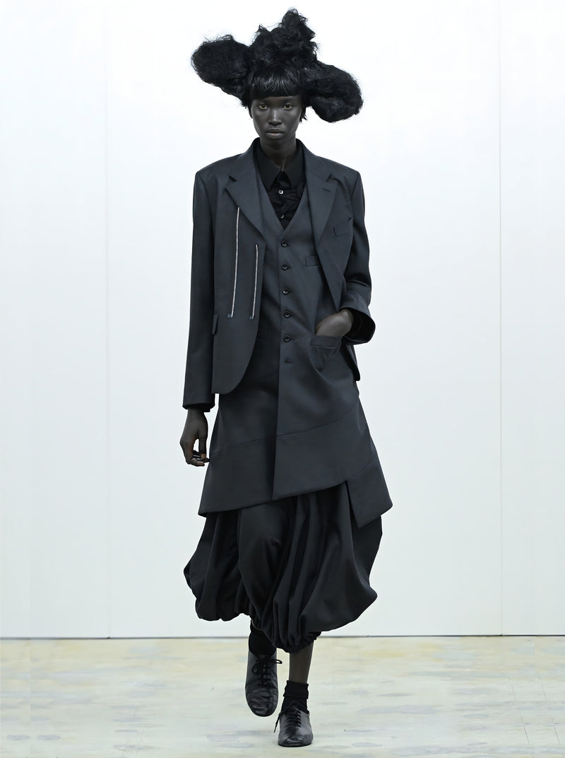 COMME des GARÇONS COMME des GARÇONS