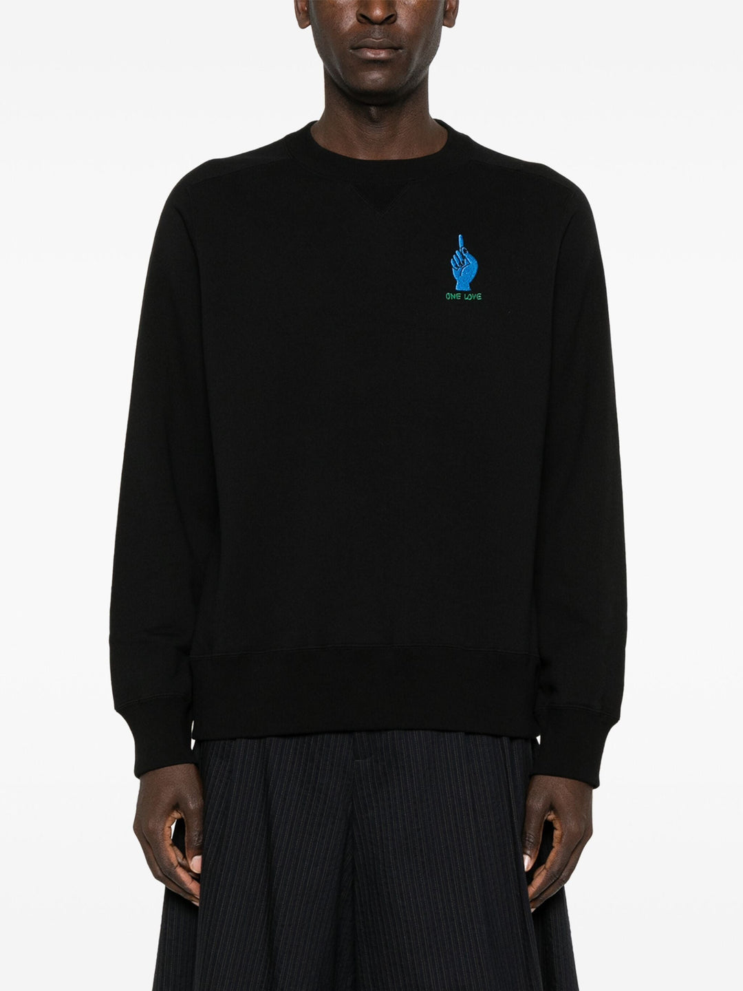 Sacai Gonz Gonz và Sacai Pullover