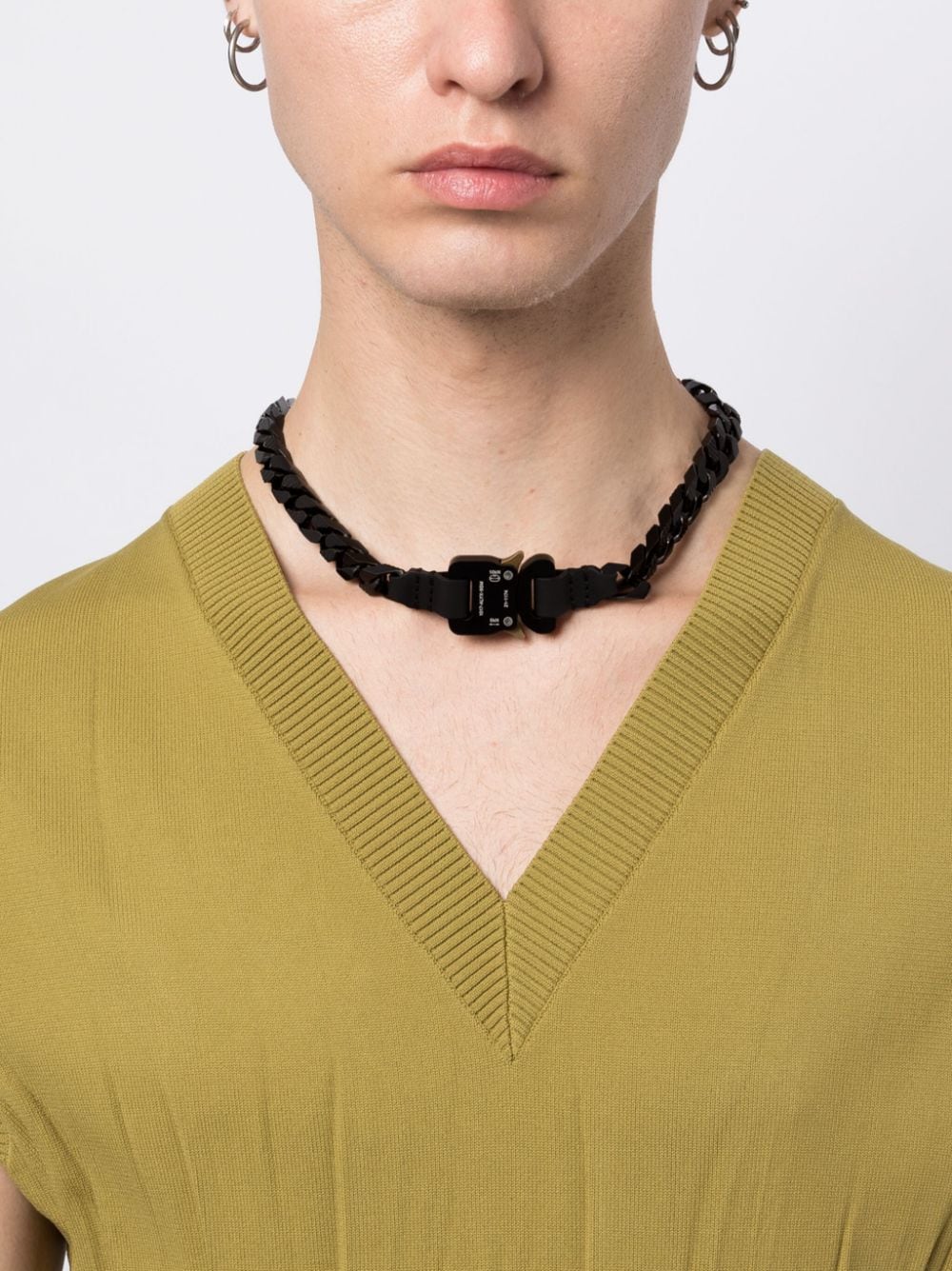 1017-ALYX-9SM-Colored-Chain-Necklace-Black-2