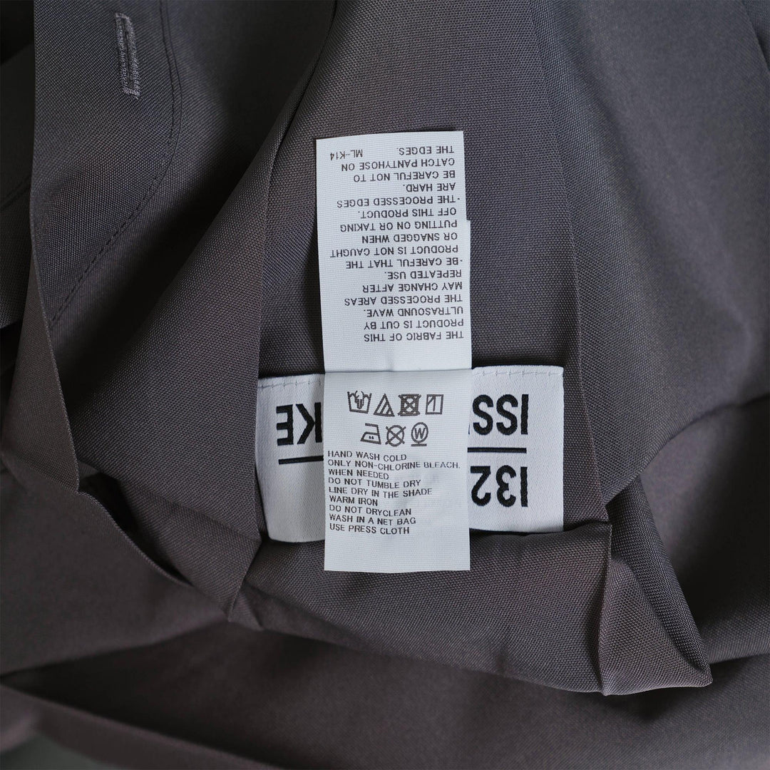 Club21 - 132 5. ISSEY MIYAKE - No.3 Woven Pants - WOVEN PANTS - Dark Gray