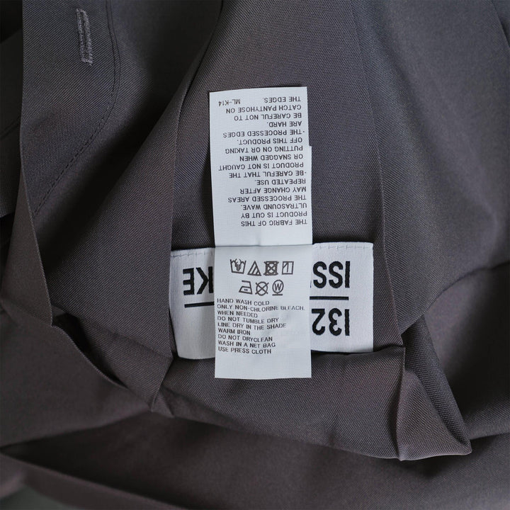 Club21 - 132 5. ISSEY MIYAKE - No.3 Woven Pants - WOVEN PANTS - Dark Gray