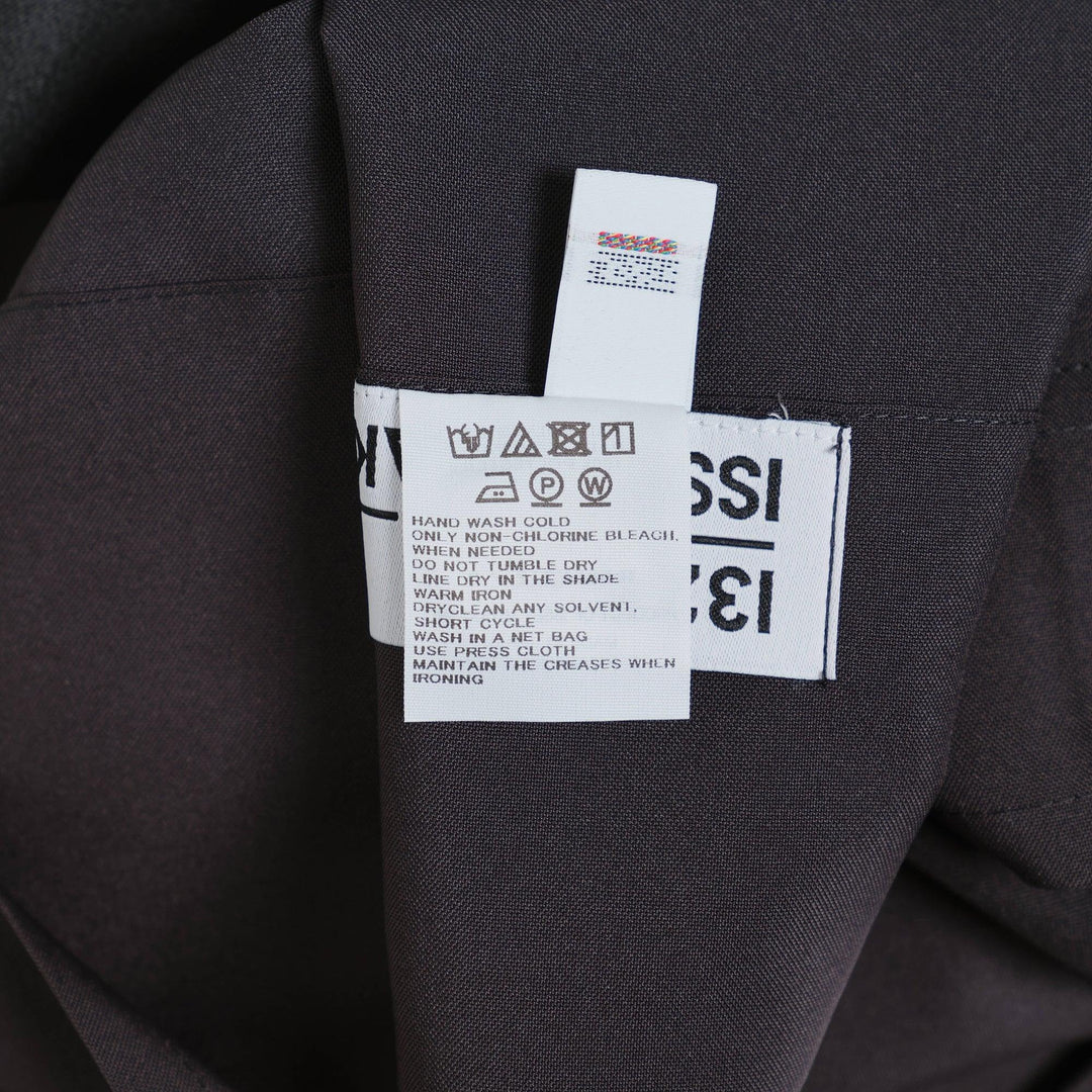 Club21 - 132 5. ISSEY MIYAKE - Seamless Woven Pants - WOVEN PANTS - Beige