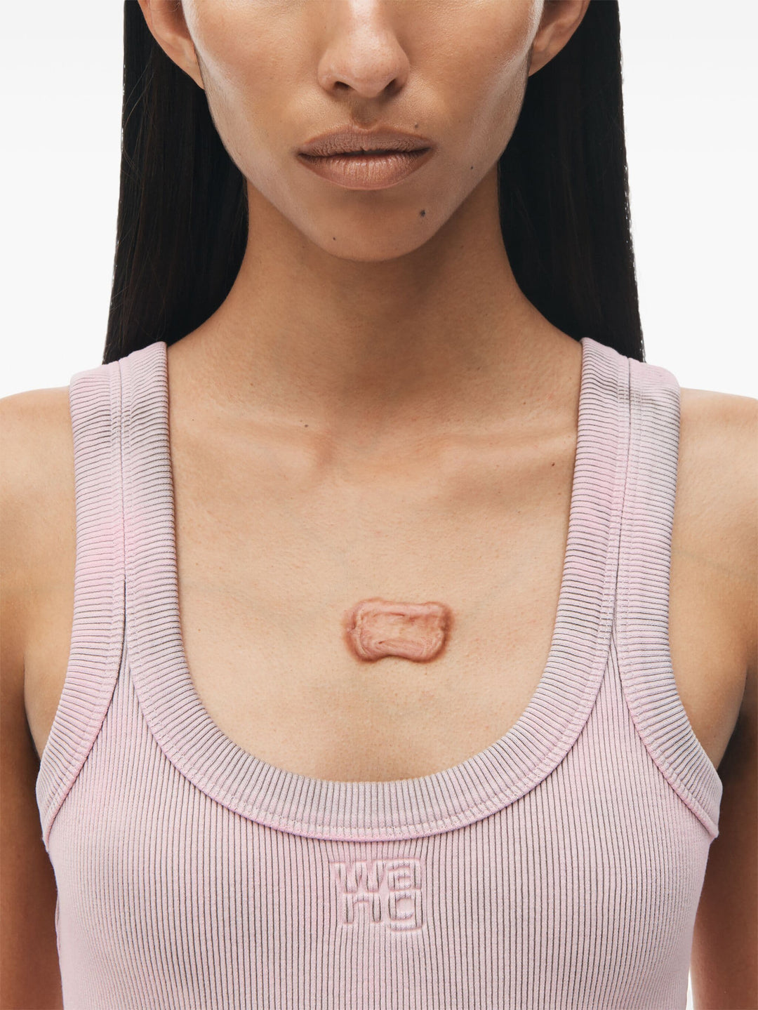 فستان ميني بدون أكمام بتصميم قميص مضلع بشعار