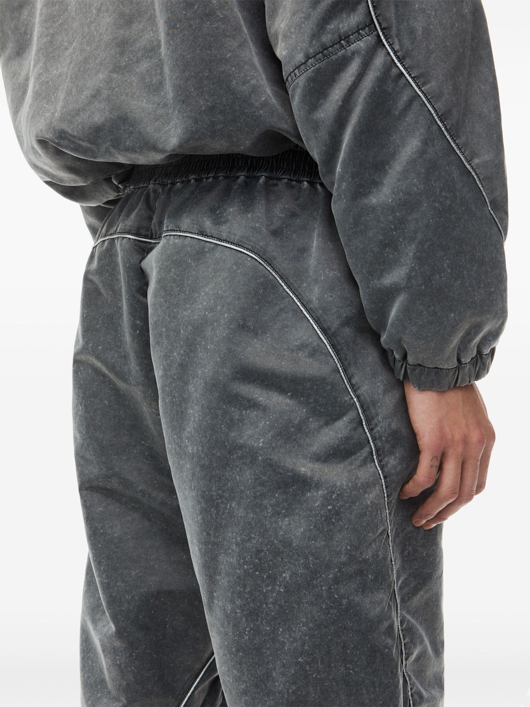 Relaxed Fit Jogger Pant With Piped Seams