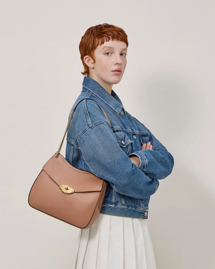 Lana Chain Shoulder Sable High Gloss Leather