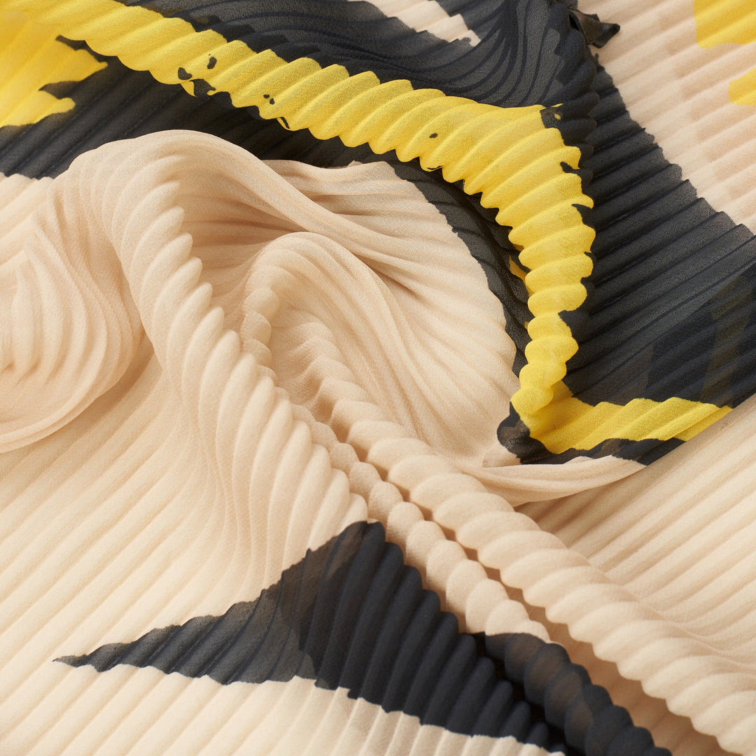 Vigor Pleats Stole