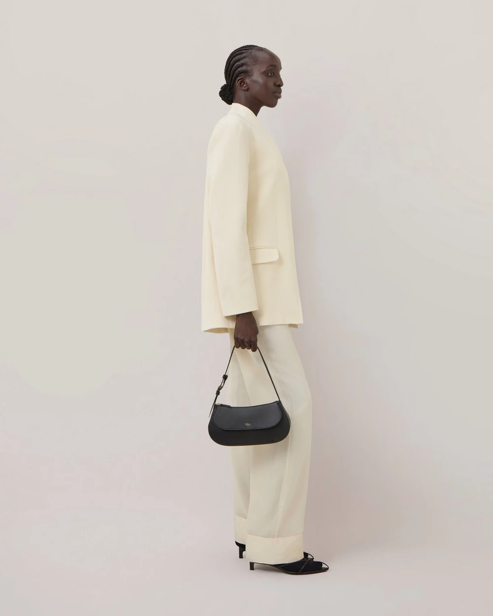 クロヴェリーショルダーバッグ ブラックマイクロクラシックグレイン