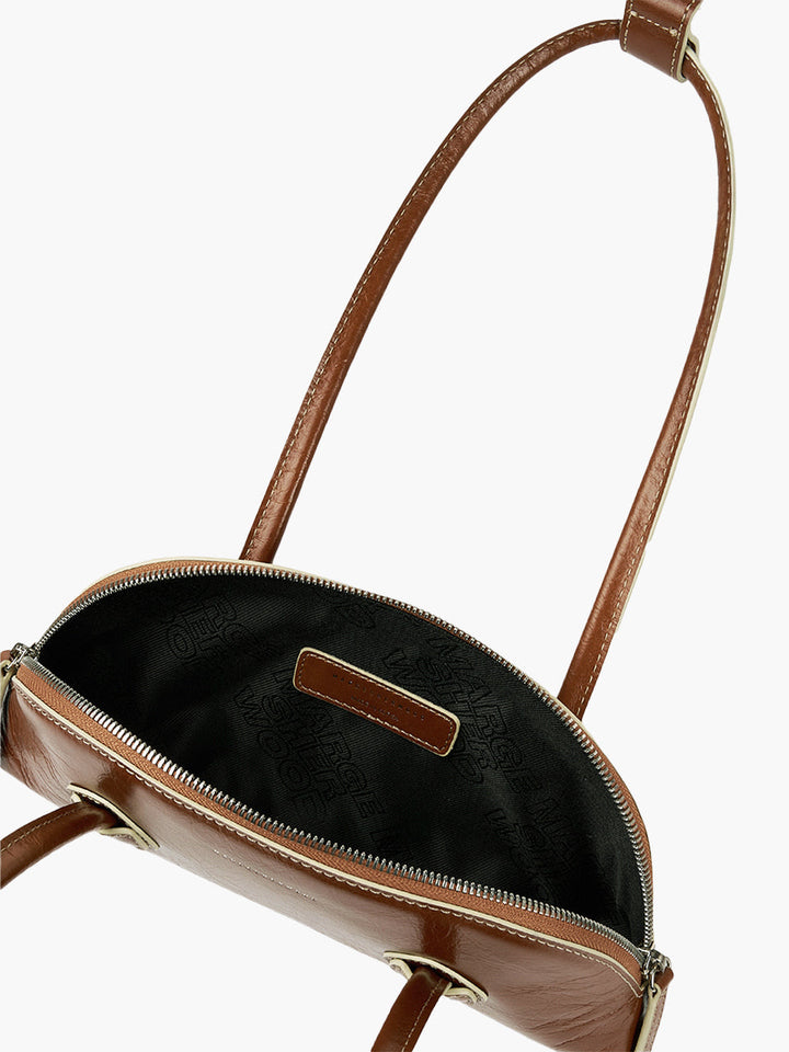Bessette Shoulder