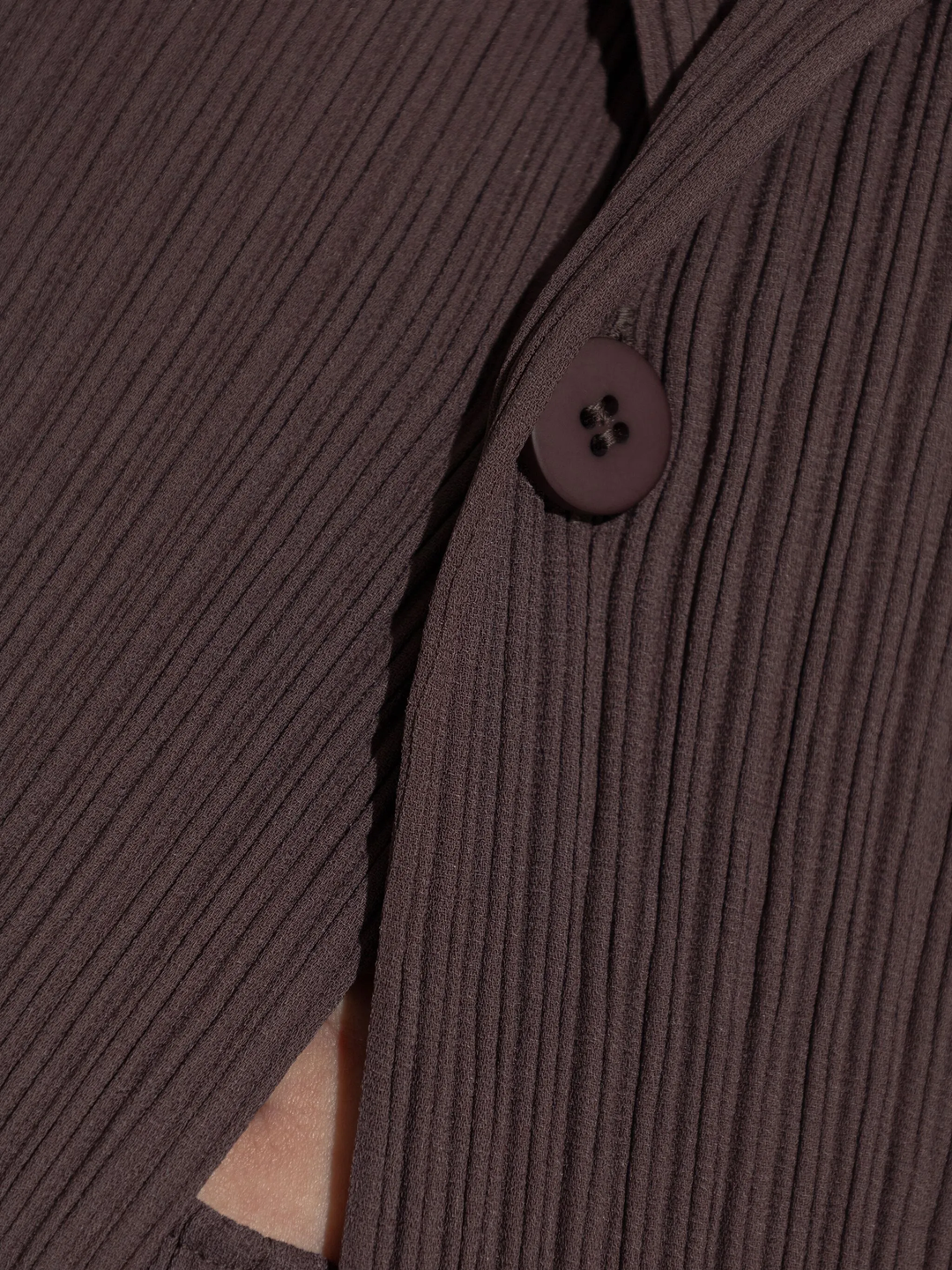 Hatching Pleats Jacket