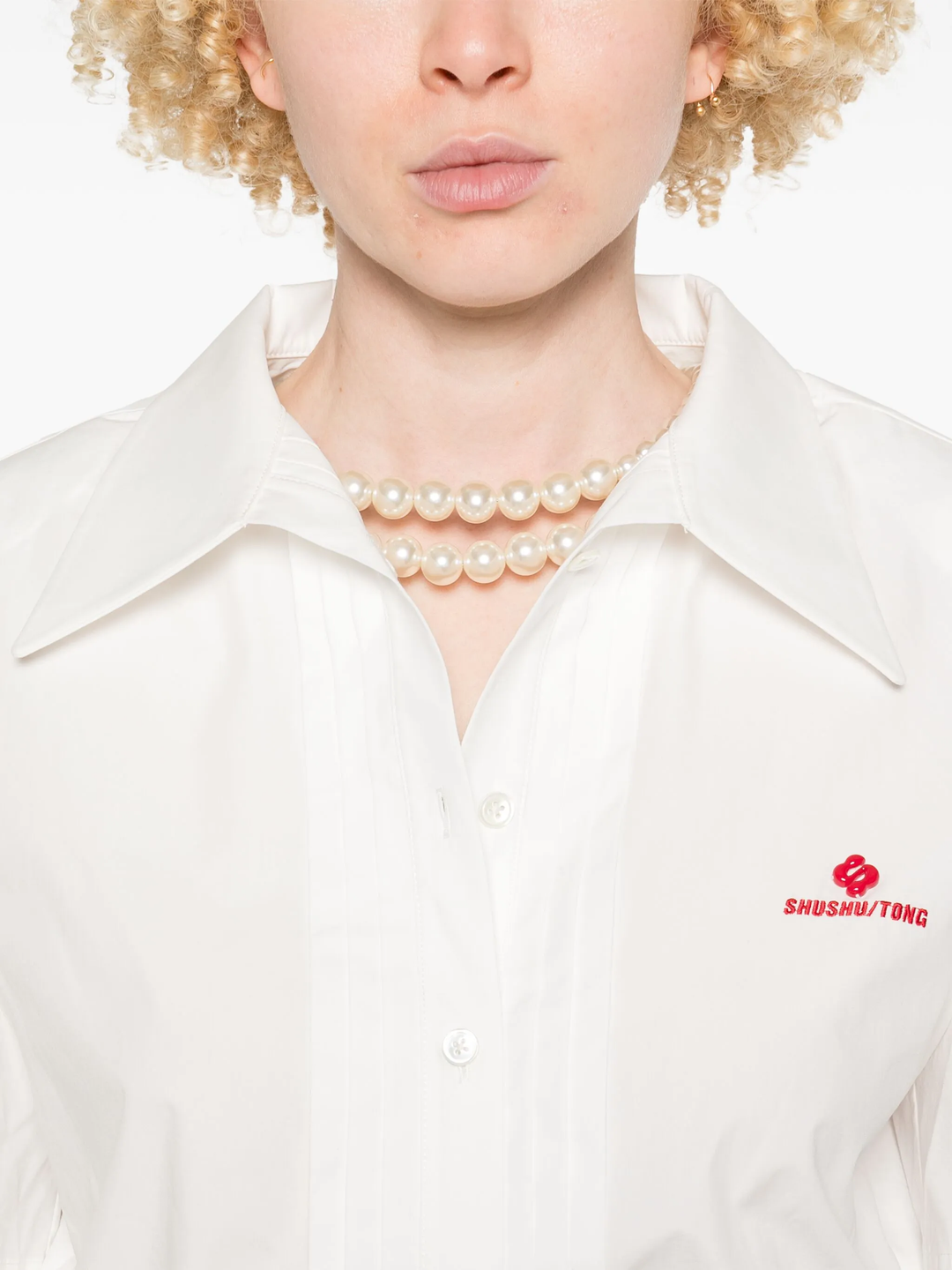 Short-Sleeved Tuck Blouse