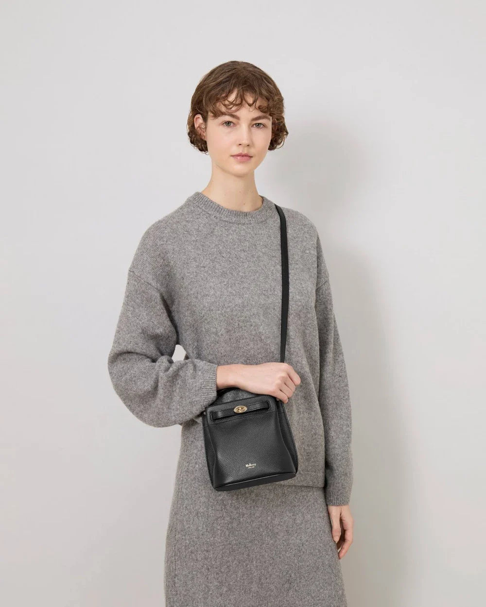 ミニ・イズリントン・バケット・ブラック・スモール・クラシックグレイン