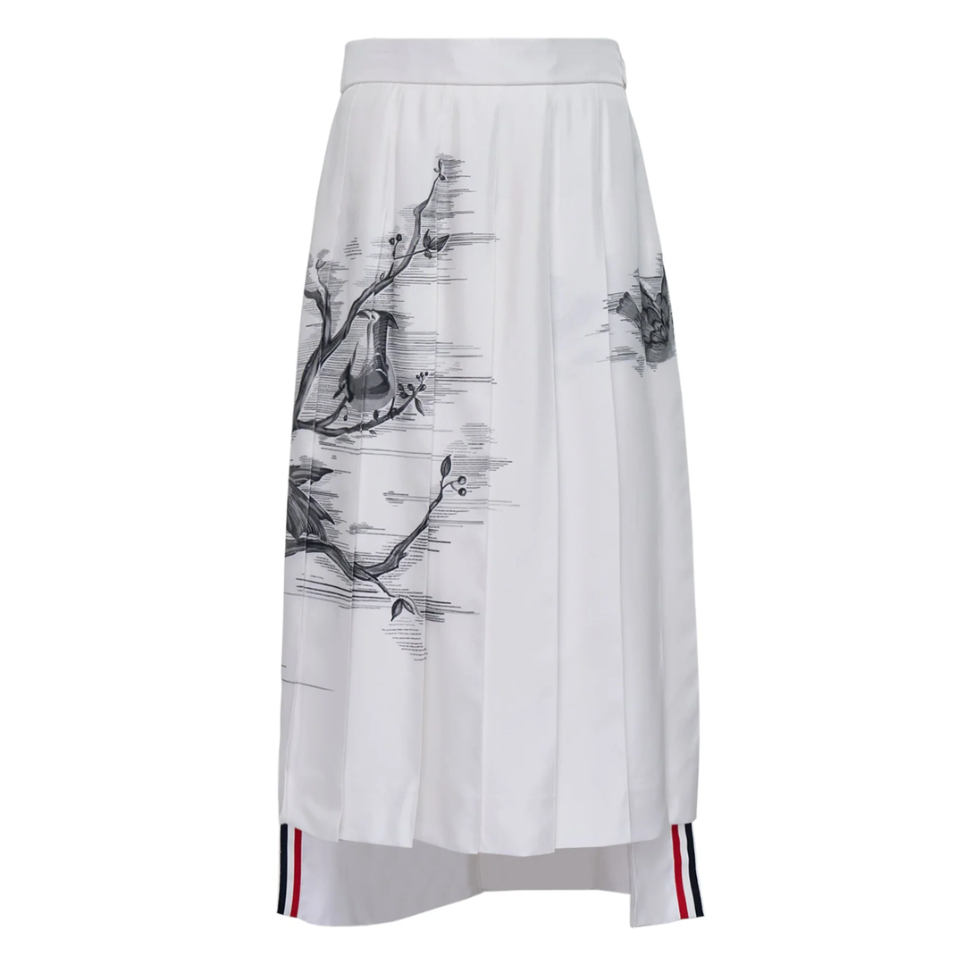 Classic Knee Dropped Back Pleated Skirt
