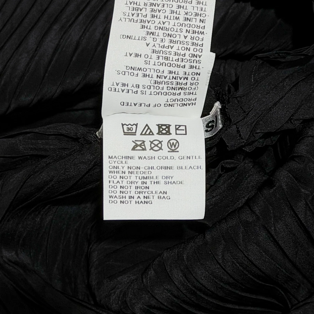 Plaster Pleats Solid Dress