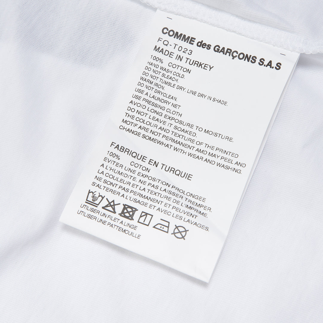 COMME des GARCONS SHIRT Graphic T-Shirt – Available at Club 21, Official Retailer in Singapore, Malaysia & Thailand with Global Shipping Online