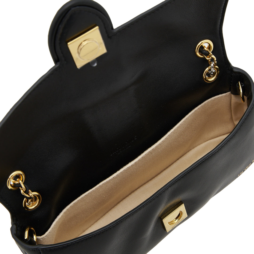 JACQUEMUS Le Bambino Chaine – Available at Club 21, Official Retailer in Singapore, Malaysia & Thailand with Global Shipping Online