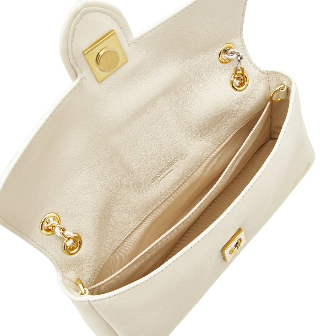 JACQUEMUS Le Bambino Chaine Handbag – Available at Club 21, Official Retailer in Singapore, Malaysia & Thailand with Global Shipping Online