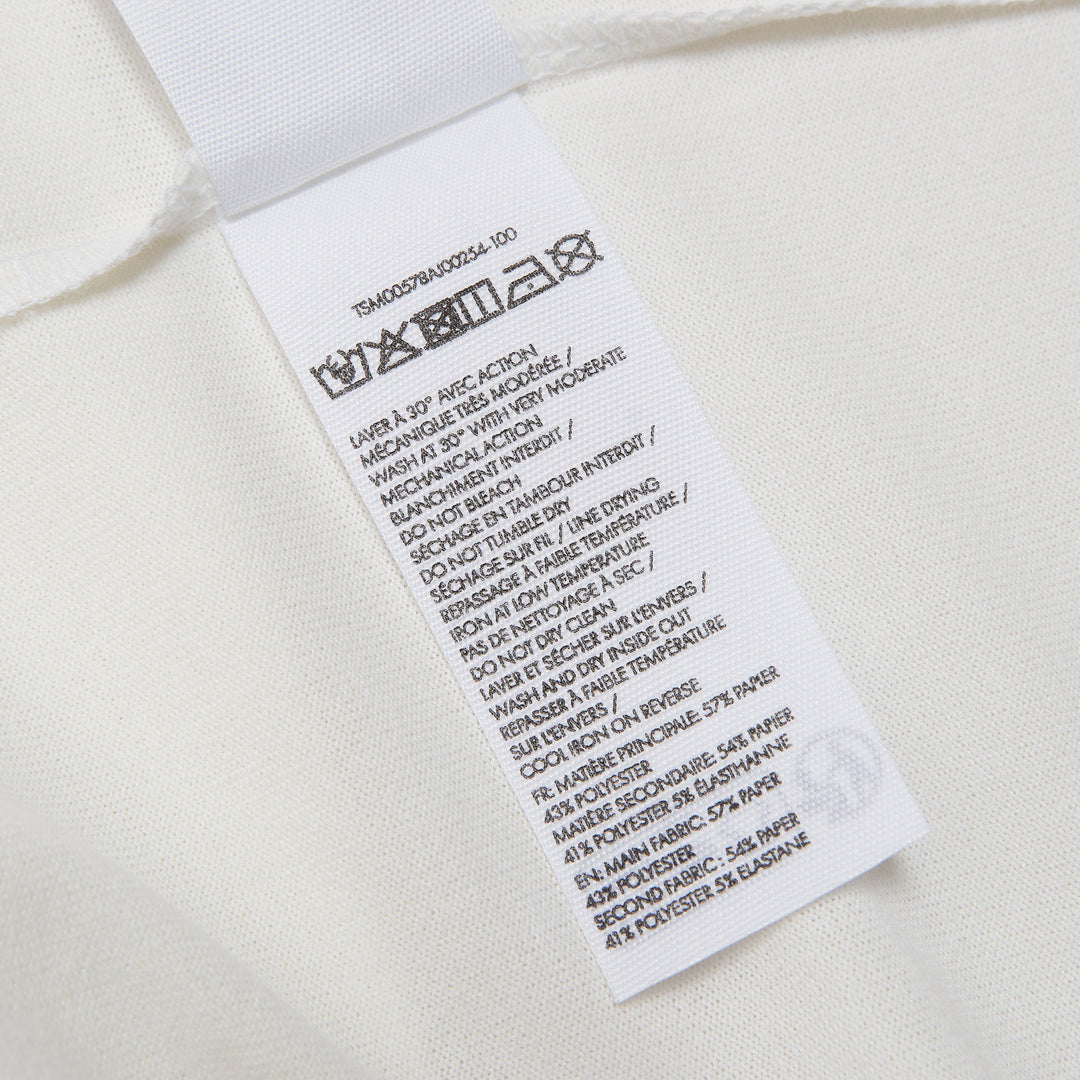 JACQUEMUS Round Square T-Shirt in white with a relaxed boxy fit and crew neckline, displayed on a flat ghost mannequin against a white background.