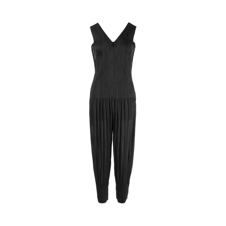 Fluffy Basics Pleated Jumpsuit