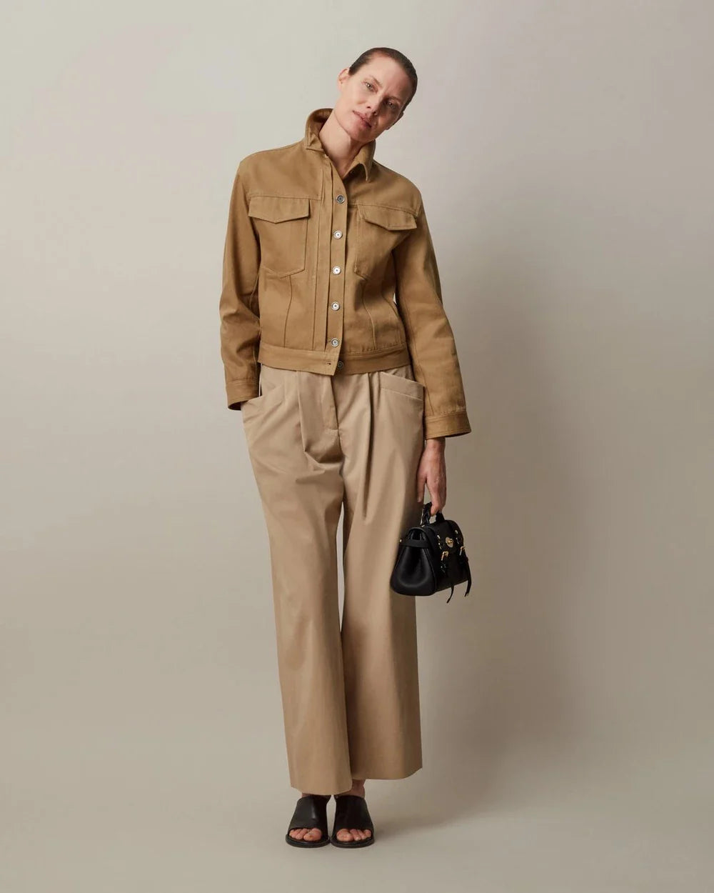 Mini Alexa أسود حبيبات ثقيلة