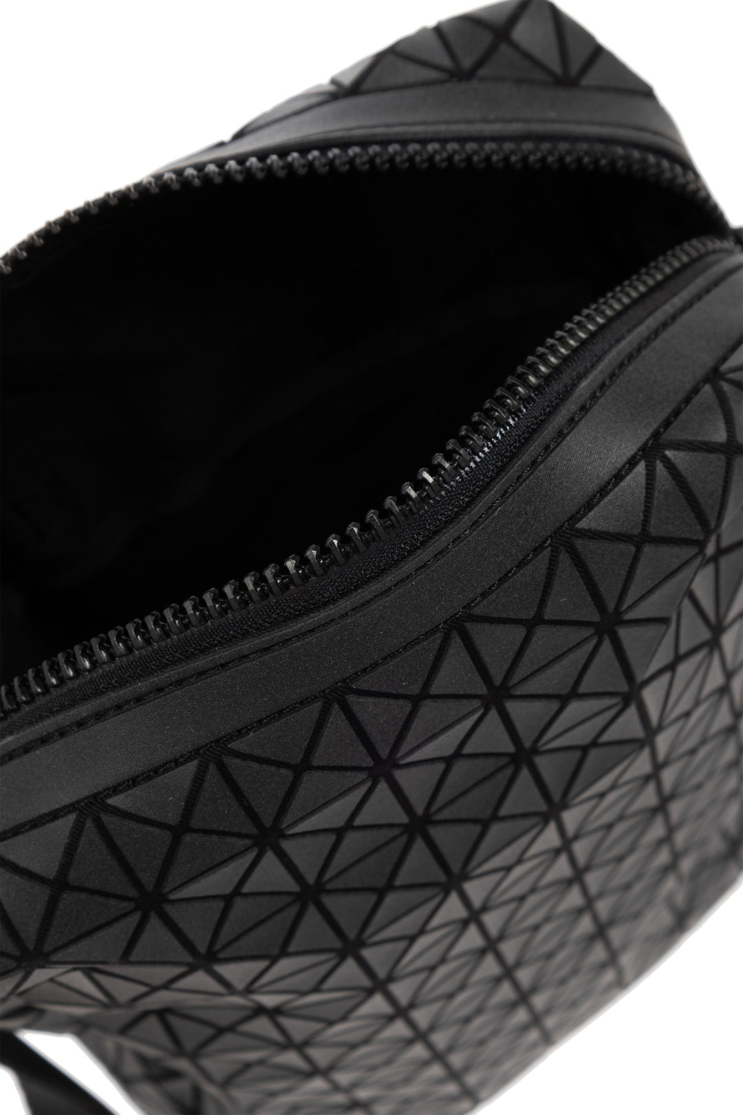 Voyager Cross Body