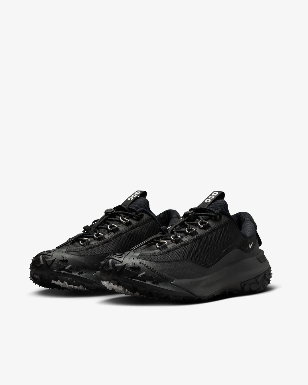 Nike Acg Mountain Fly Low Sneakers