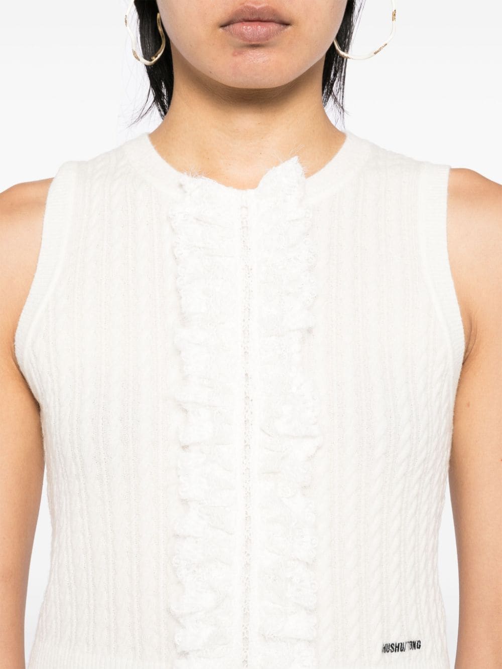 Embellished Sleeveless Knitwear