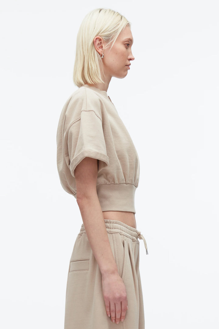 سويت شيرت قصير