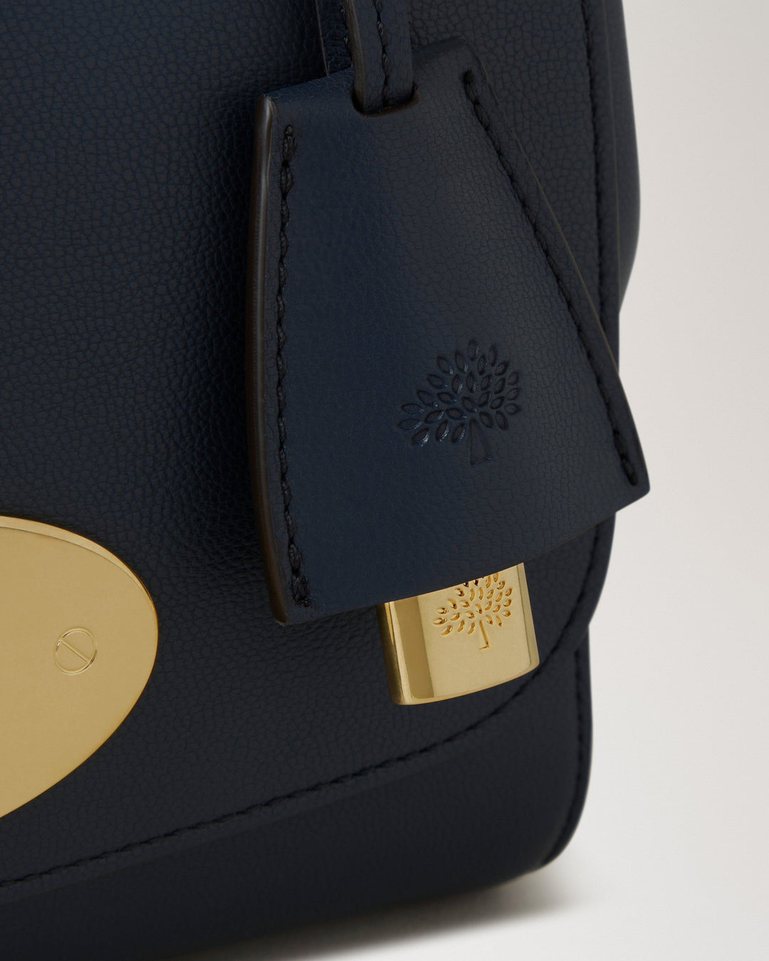 Lily Night Sky Micro Classic Grain