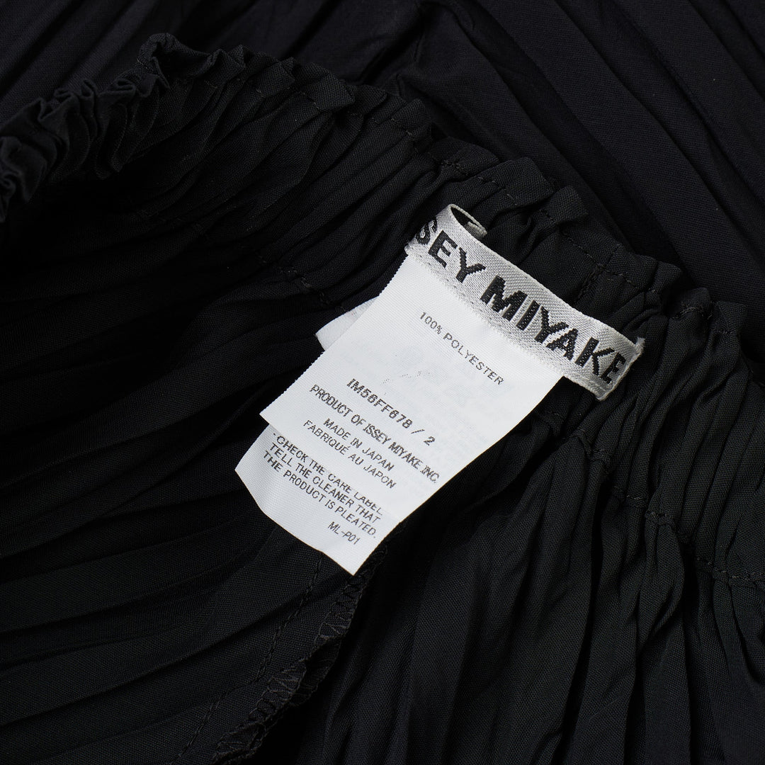 Wrinkled And Twisted Pleated Pants