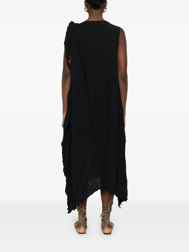 Wrinkled And Twisted Pleated Dress
