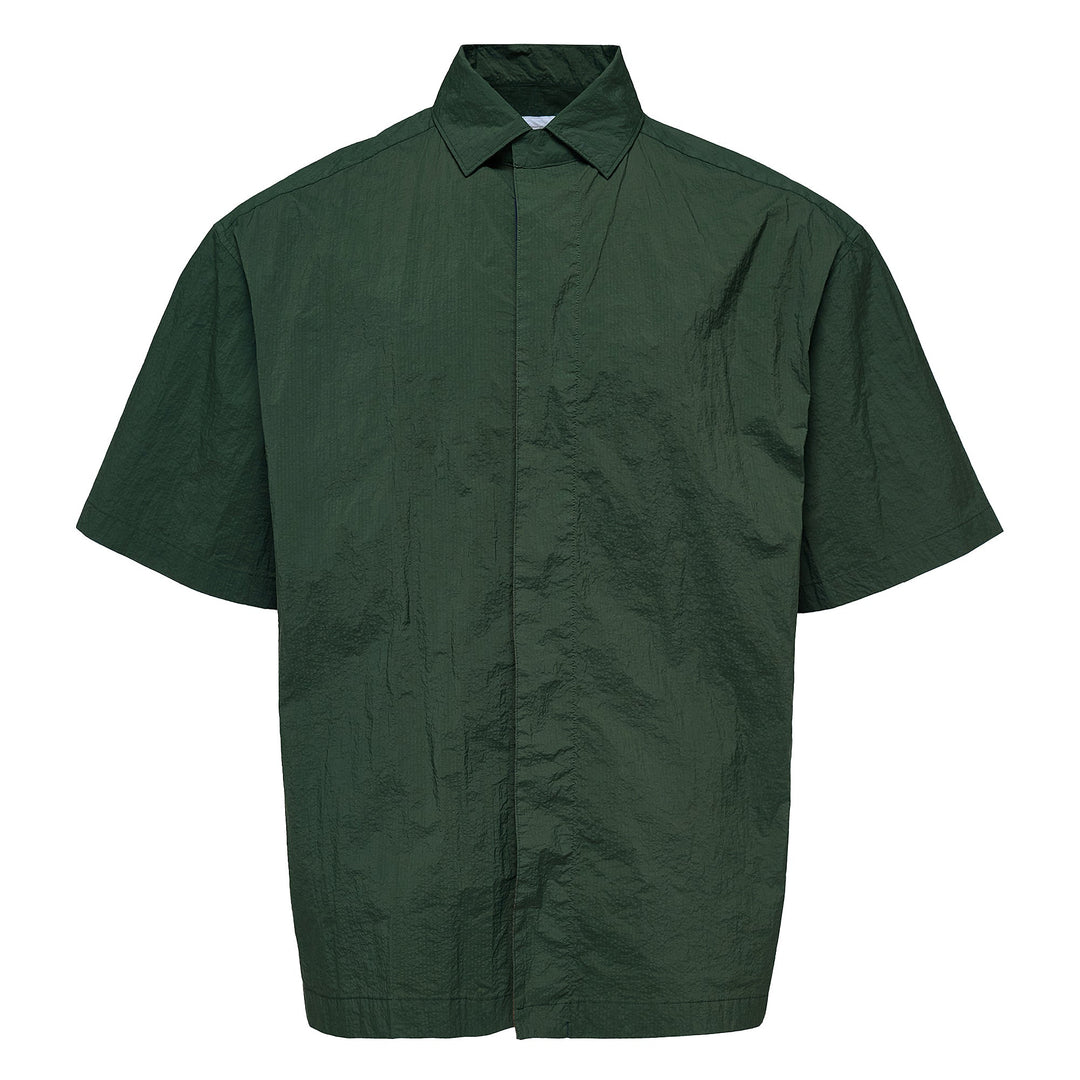 قميص قصير الأكمام بصف أزرار متباين