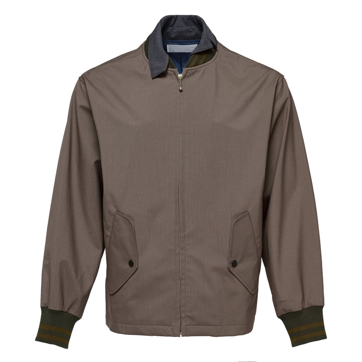 جاكيت بومبر بياقة متباينة