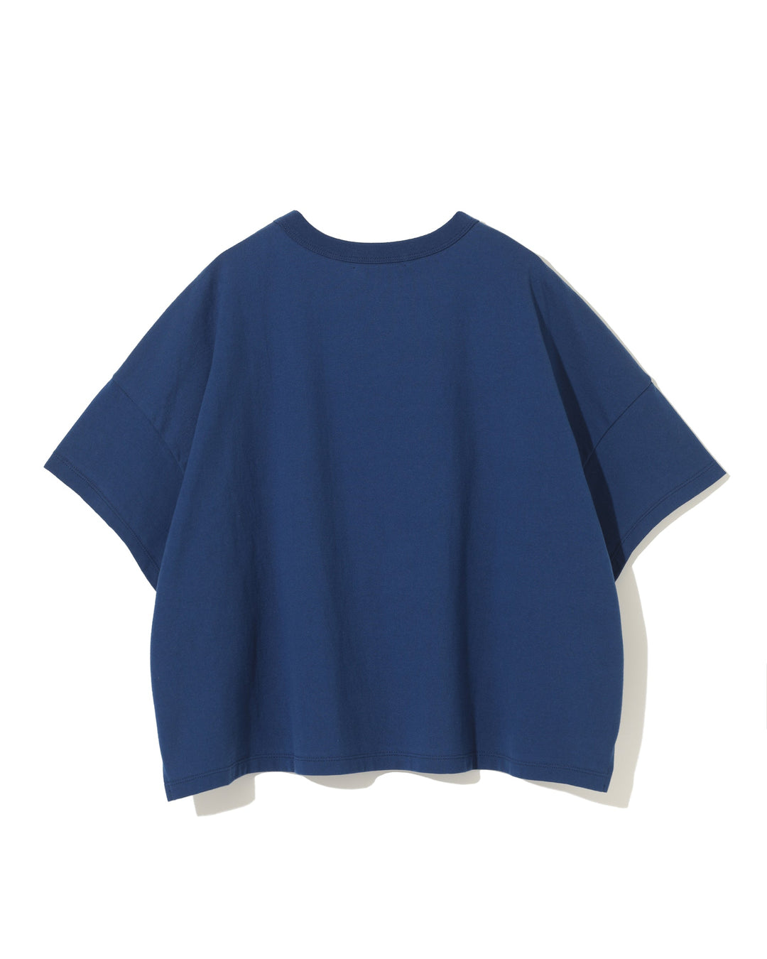 Ribbon On Statue Crop T-Shirt