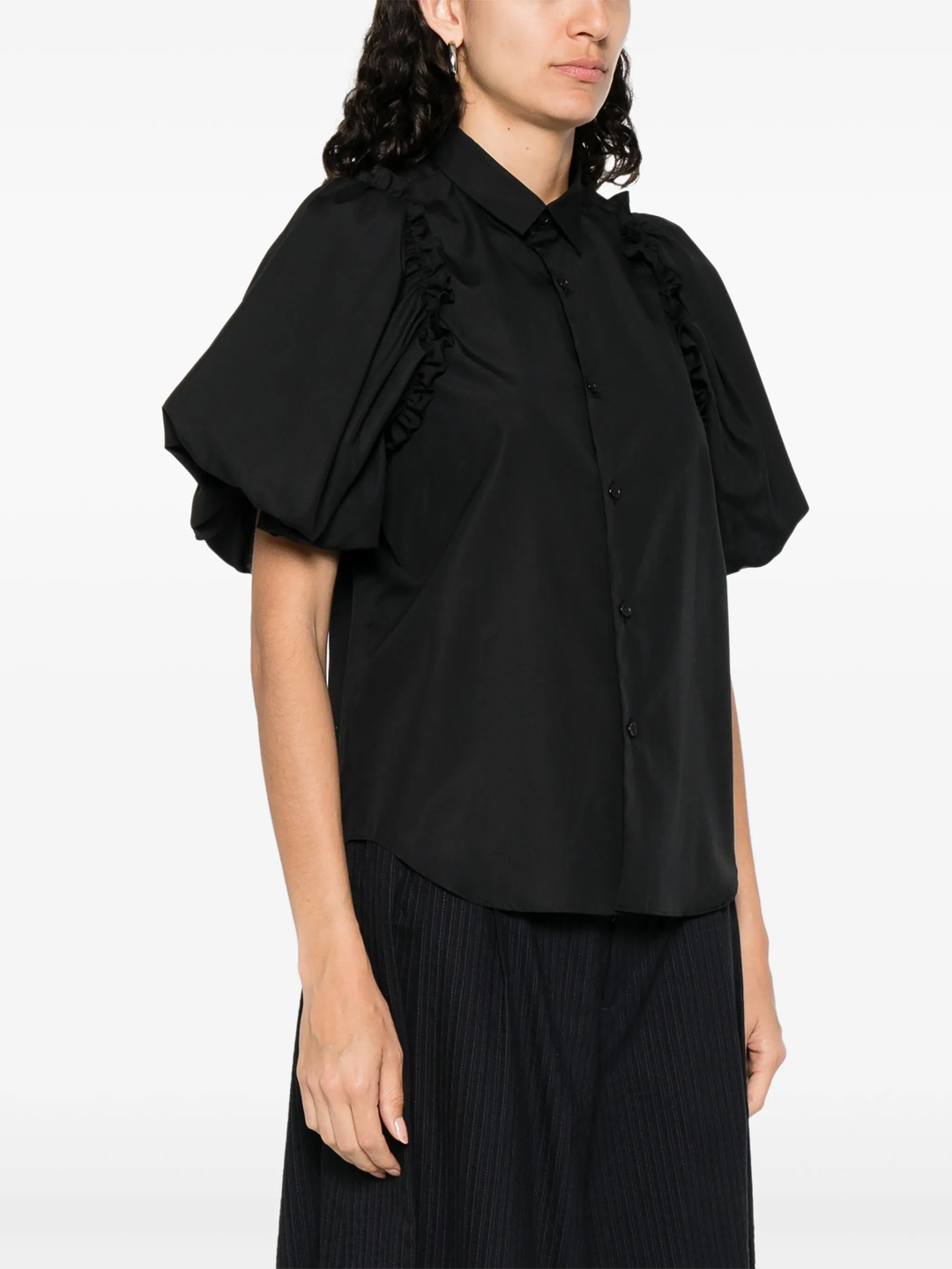 بلوزة قطن عريضة