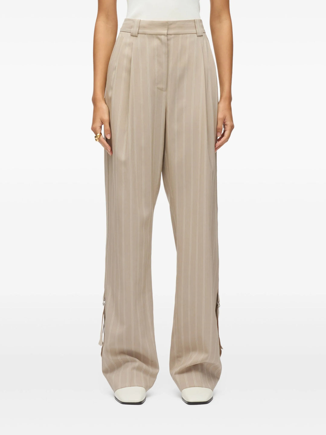 Single Pleat Wide Leg Pants