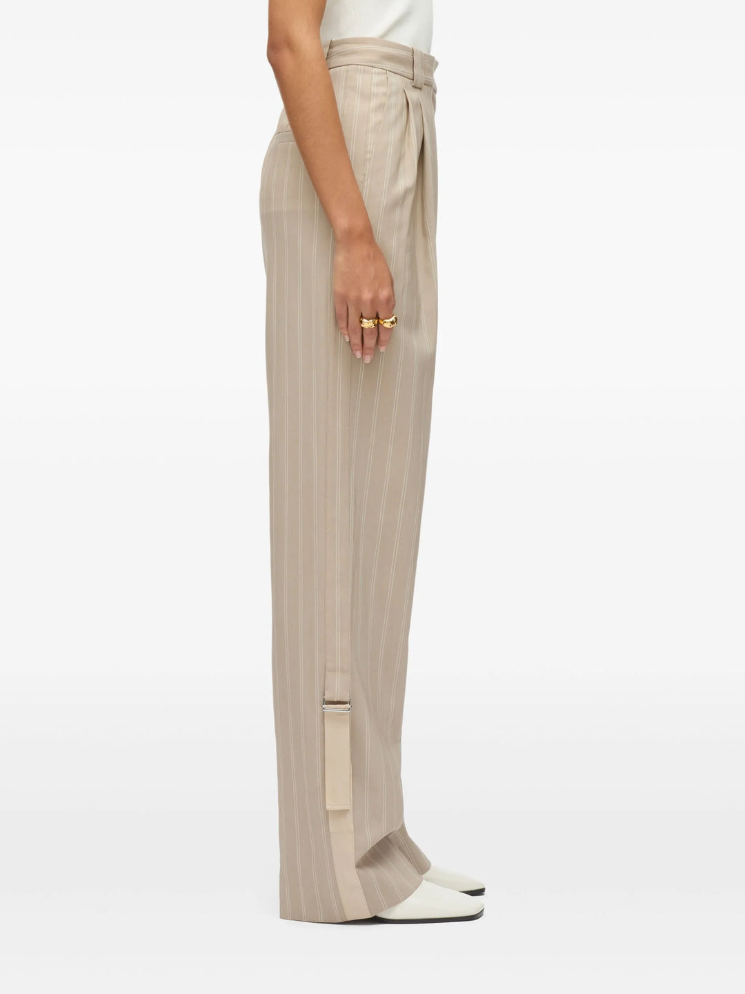 Single Pleat Wide Leg Pants